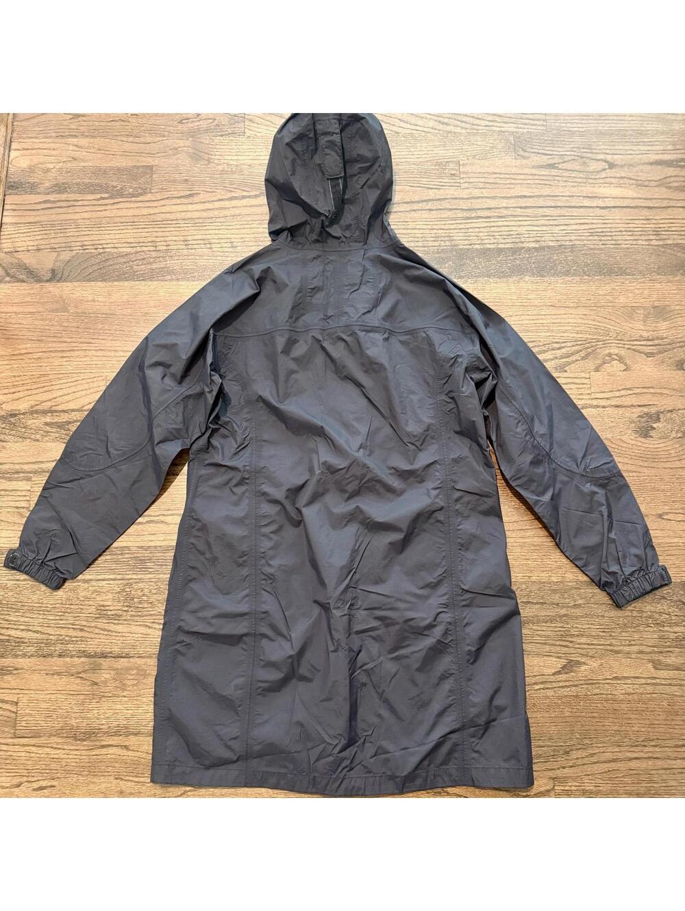 L.L. Bean Women's Navy Blue Hooded Rain Coat Size Medium - Picture 2 of 7
